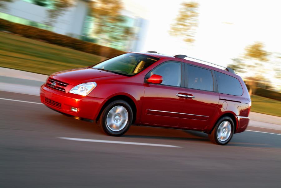  Kia Sedona 2006 года  (фото 50 из 50)